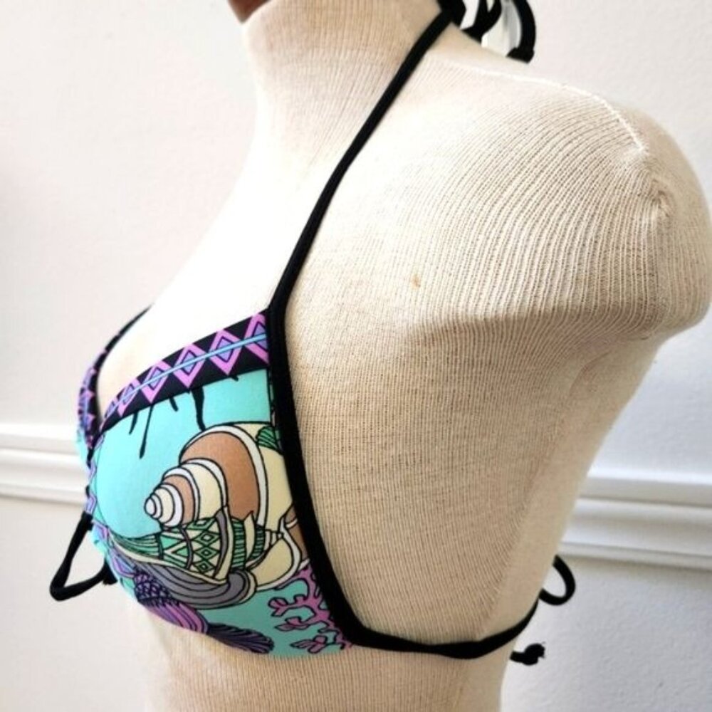 The BIKINI lab Triangle bikini top - Picture 3 of 7